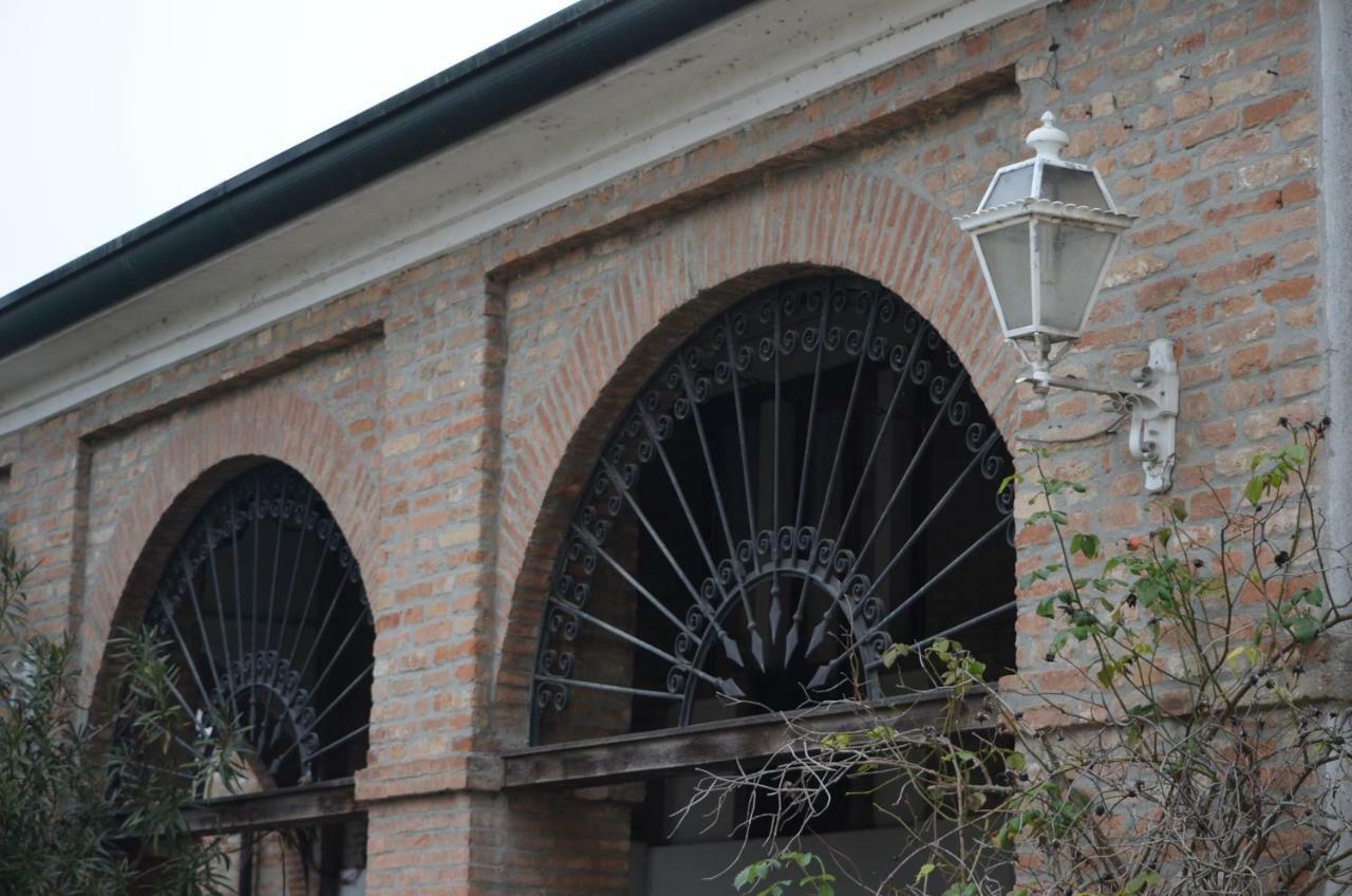 Agriturismo Cipolli E Podo Corte Carlini مانتوفا المظهر الخارجي الصورة